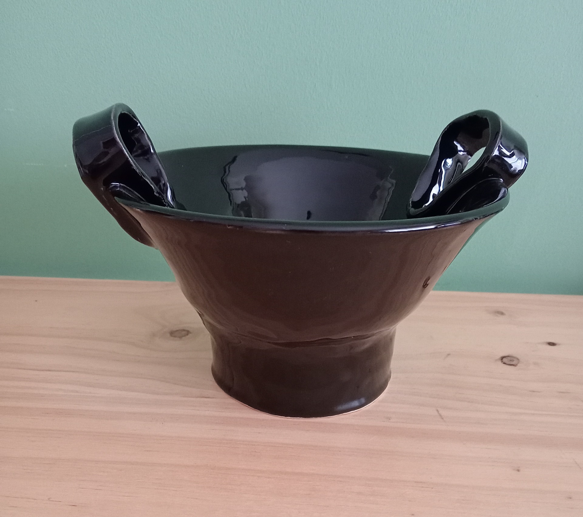 Taça preta com asas 20 €